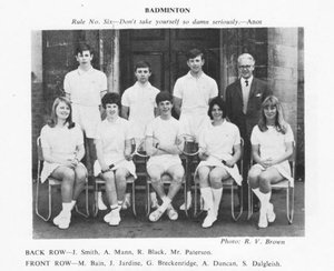 Ardrossan Academy badminton team session 1967-68.jpg