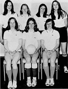 Ardrossan Academy girls volleyball team session 1972-73.jpg